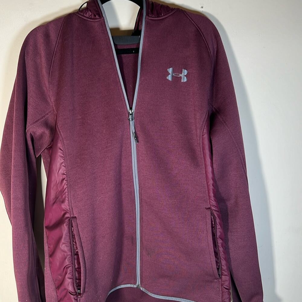 Under Armor Cold Gear Maroon hooded zippered jacket size Medium